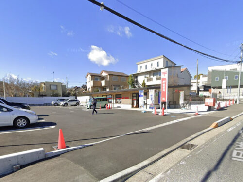 城山郵便局：約250m<br>徒歩約4分<br>自転車約2分