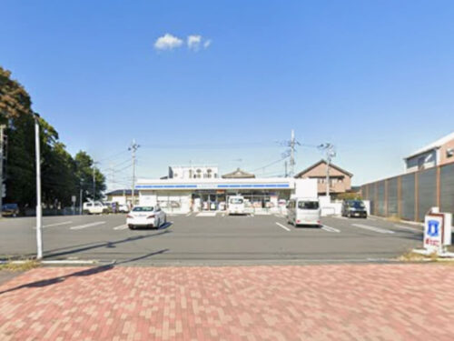 ローソン 千葉生実町店:約600m<br>徒歩約8分